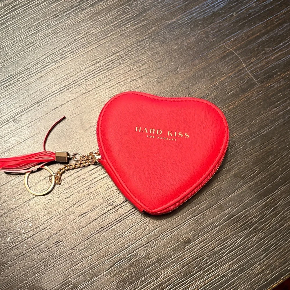 Red Heart-Shaped Keychain Wallet - Picture 1 of 3